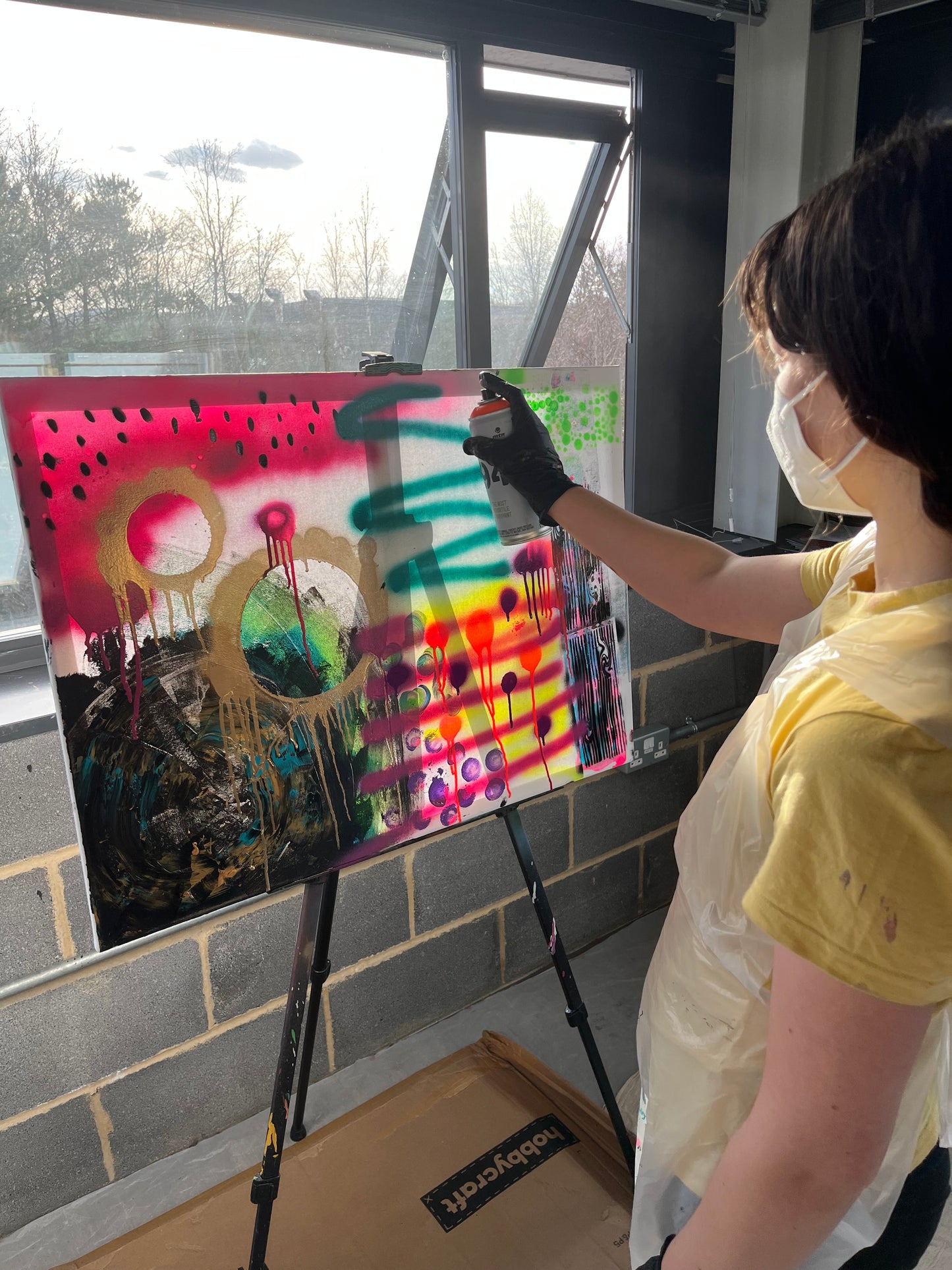 Introduction to graffiti art with abstract graffiti artist Kev Waite for children & teenagers from 10+ years old.